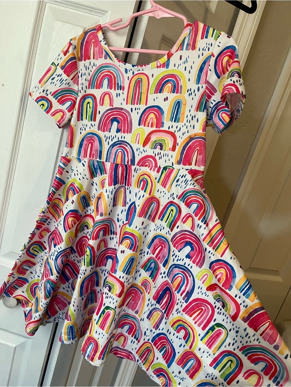 Girls short sleeve rainbow design dress size 7/8